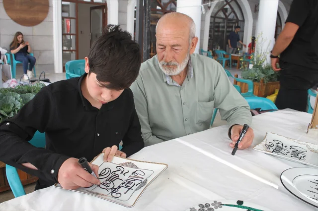 Genç Sanatçı Yusufcan Zahiroğlu Kaligrafi ile İz Bırakıyor