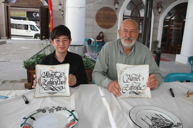 Genç Sanatçı Yusufcan Zahiroğlu Kaligrafi ile İz Bırakıyor