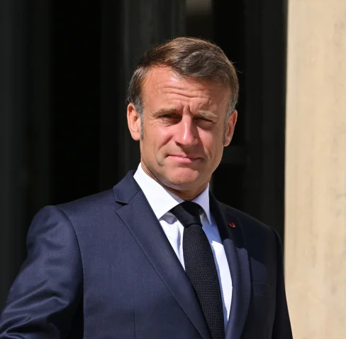 Macron ve Keller-Sutter Paris'te Avrupa Geleceğini Konuştu