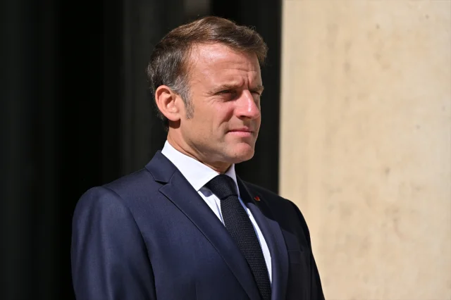 Macron ve Keller-Sutter Paris'te Avrupa Geleceğini Konuştu