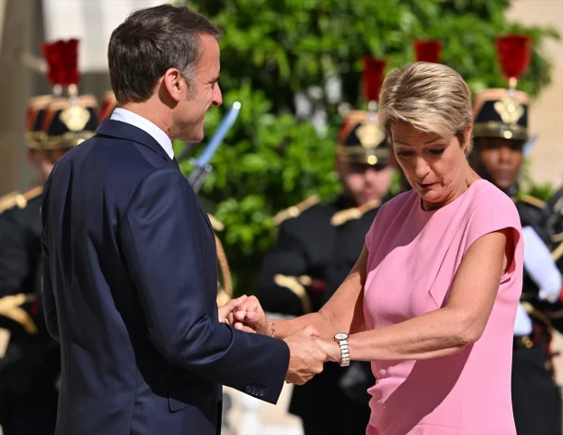 Macron ve Keller-Sutter Paris'te Avrupa Geleceğini Konuştu
