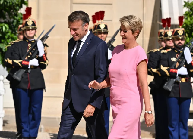 Macron ve Keller-Sutter Paris'te Avrupa Geleceğini Konuştu