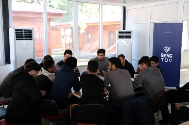 Türkiye Diyanet Vakfı'ndan Gençlere Ücretsiz Yaz Okulu Fırsatı