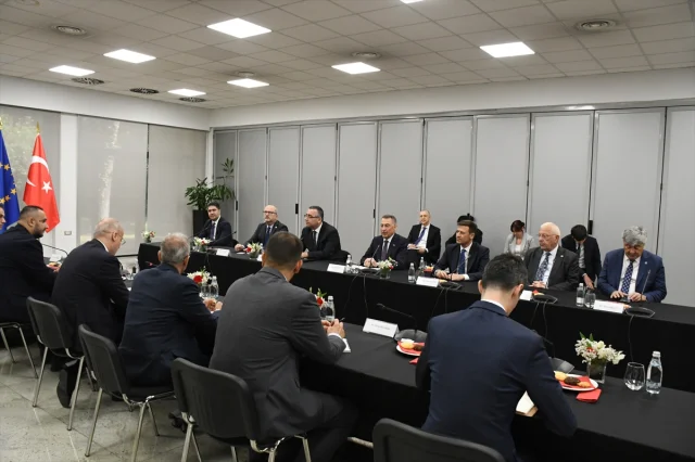 TBMM'den Balkanlara Barış Mesajı: Dışişleri Komisyonu Başkanı Oktay, Arnavutluk'ta Önemli Görüşmeler Yaptı