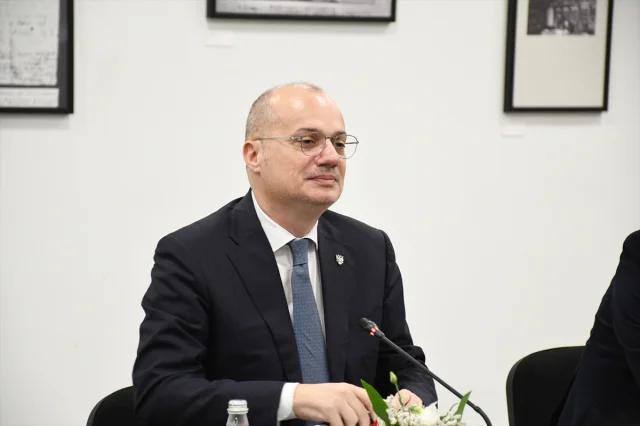 TBMM'den Balkanlara Barış Mesajı: Dışişleri Komisyonu Başkanı Oktay, Arnavutluk'ta Önemli Görüşmeler Yaptı
