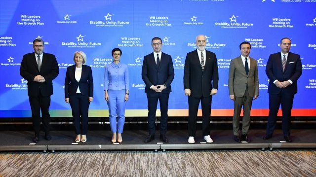 Avrupa Birliği'nin Geleceği ve Balkanlar: Fırsatlar ve Zorlu...