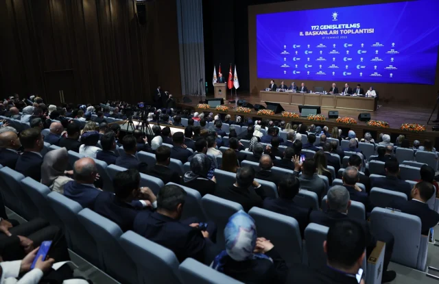 Cumhurbaşkanı Erdoğan CHP'nin Kurultay Gerginliğine Dahil Olmayacaklarını Söyledi