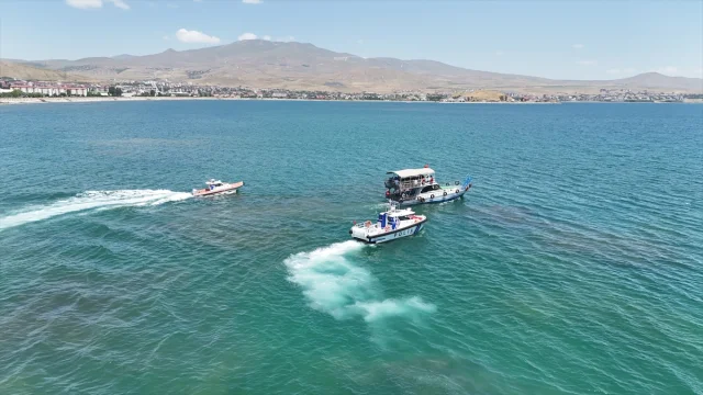 Tatvan'da Denizcilik ve Kabotaj Bayramı Coşkuyla Kutlandı