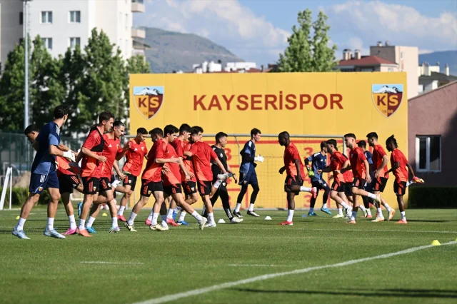 Kayserispor'da Yeni Sezon Hazırlıkları Tüm Hızıyla Başladı