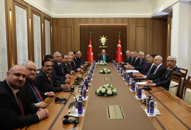 Cumhurbaşkanı Erdoğan ve Irak Temsilciler Meclisi Başkanı Meşhedani Ankara’da Bir Araya Geldi