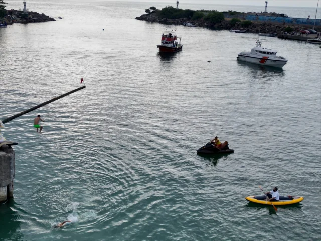 Akçakoca'da Coşkulu Denizcilik ve Kabotaj Bayramı Kutlaması