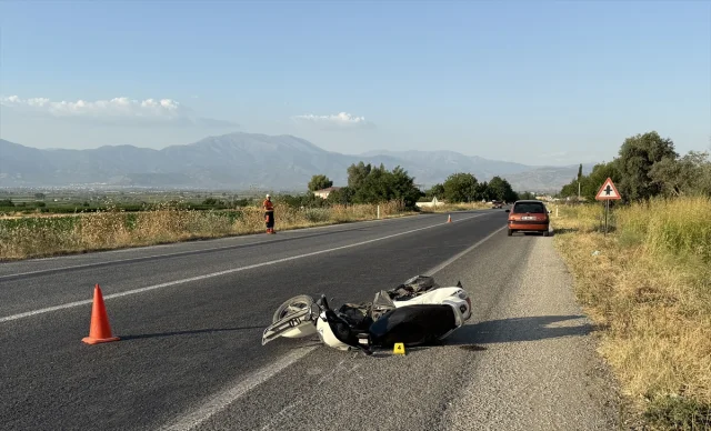Tire'de Trafik Kazasında 14 Yaşında Hayatını Kaybeden Çocuk Aileleri Yasa Boğdu