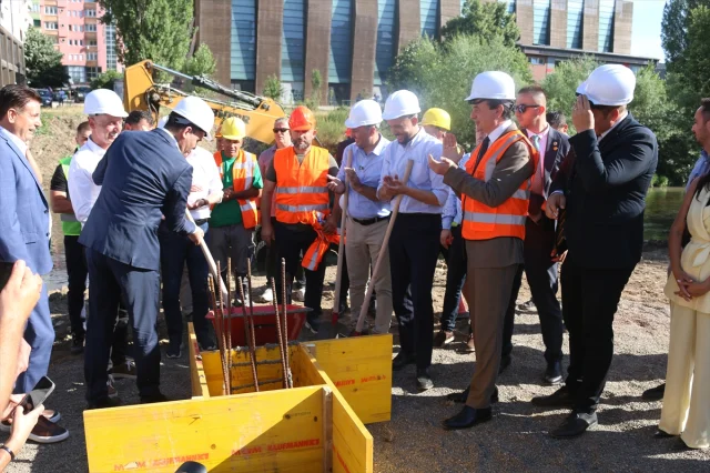 Mitroviça'da İbre Nehri Üzerine İki Yeni Köprü İnşaatı Başladı
