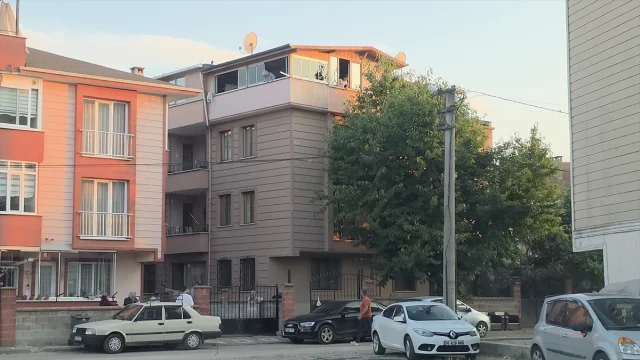 Bursa'da Küçük Çocuğun Yürek Burkan Düşüşü