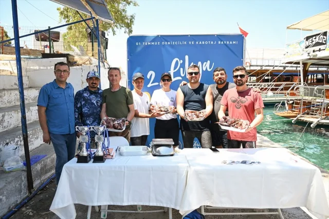 Antalya'da Denizlerin Koruyucu Kahramanları: Aslan Balığı Avlama Yarışması