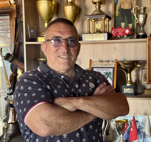 Başpehlivan Ahmet Taşçı'dan Zeybek'e Destek