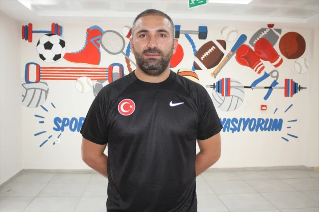 Vanlı Genç Güreşçi Emrullah Yabaş Milli Takıma Yükseldi