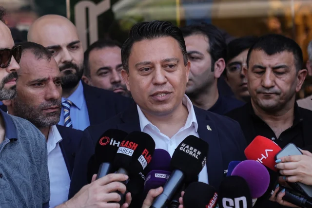 Fenerbahçe'de Olağanüstü Genel Kurul Çağrısı Yükseliyor