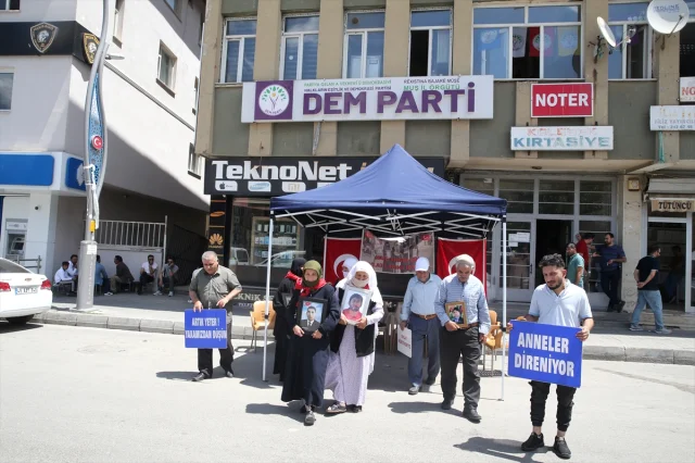Muş'ta Ailelerin Direnişi Büyüyor: PKK'ya Kaçırılan Çocukları İçin Eylem Sürecek