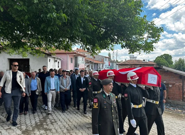 Kore Gazisi Halil Kanar İçin Amasya'da Duygusal Veda