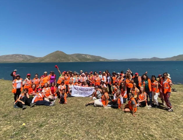 Ağrı Dağı'nda Kadın Kampı: Balık Gölü'nde Unutulmaz Anlar