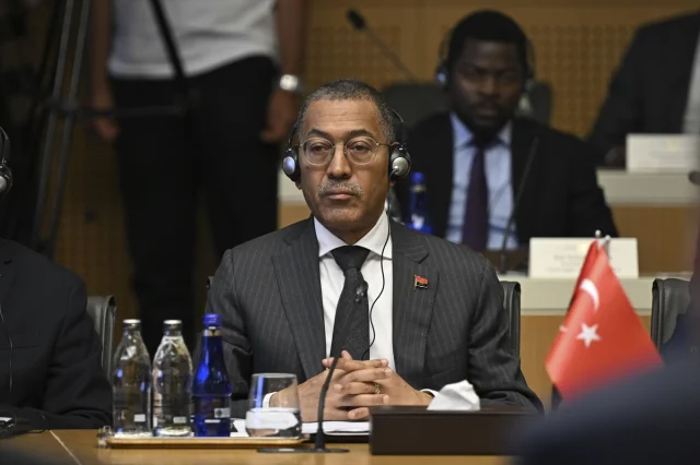 Türkiye ile Angola Arasında Ticaret Hedefi Büyüyor
