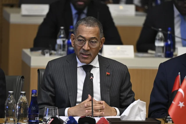Türkiye ile Angola Arasında Ticaret Hedefi Büyüyor