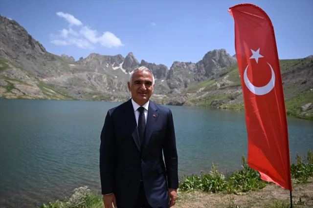 Bakan Ersoy Hakkari'nin Turizm Potansiyelini Keşfetti