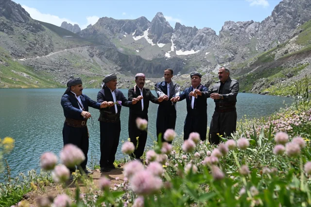 Bakan Ersoy Hakkari'nin Turizm Potansiyelini Keşfetti