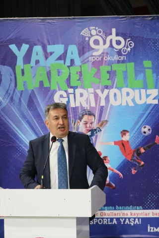Türkiye Kick Boks Şampiyonası İzmir'de Başladı: Binlerce Sporcu Mücadele Ediyor