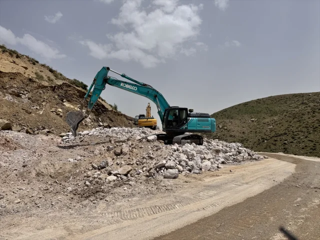 Siirt Çemikari Yaylası Yoluna Modern Dokunuş