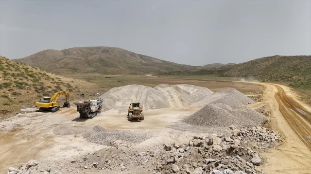 Siirt Çemikari Yaylası Yoluna Modern Dokunuş