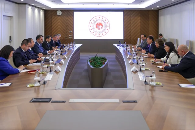 Murat Kurum ve KKTC İçişleri Bakanı Önemli Projeleri Ele Aldı