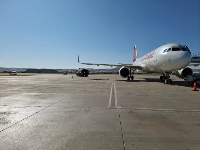 AirArabia Uçağı Ankara'da Acil İniş Yaptı: Korkutan Anlar