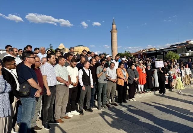 Kayseri ve Kırşehir'de Karikatür Provokasyonuna Tepkiler Yükseliyor