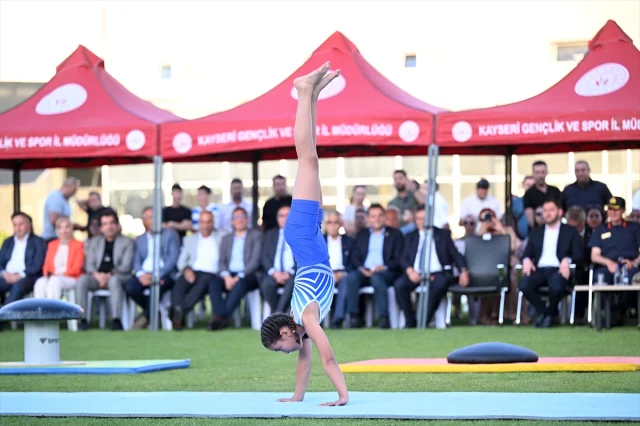 Kayseri ve Kırşehir'de Spor Seferberliği: GSB Spor Okulları Coşkuyla Açıldı