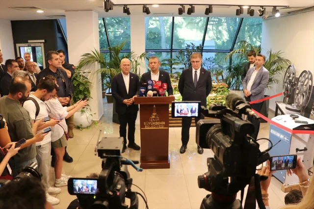 CHP Liderinden İzmir Büyükşehir Belediyesine Kritik Ziyaret