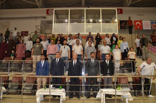 Muş ve Bitlis'te Gençlik Spor Okulları Coşkuyla Açıldı