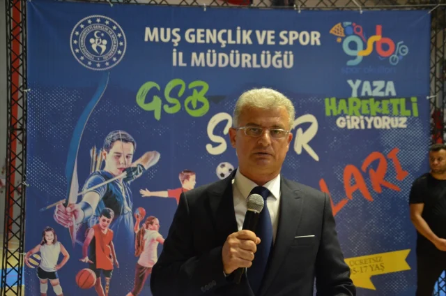 Muş ve Bitlis'te Gençlik Spor Okulları Coşkuyla Açıldı