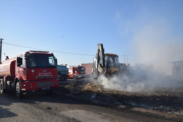 Manisa'da Başlayan Yangınla Mücadele: Kriz Anında Kahramanca Mücadele
