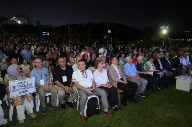 Kocaeli Balkan Halk Oyunları Festivali Coşkuyla Başladı