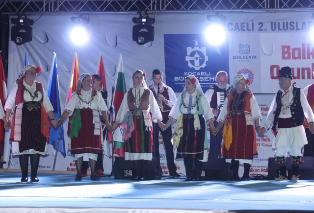 Kocaeli Balkan Halk Oyunları Festivali Coşkuyla Başladı