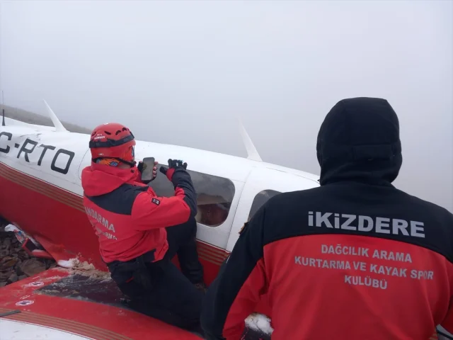 Kaçkar Dağları'ndaki Uçak Kazası: Kurtarma Çalışmaları ve Güncel Durum