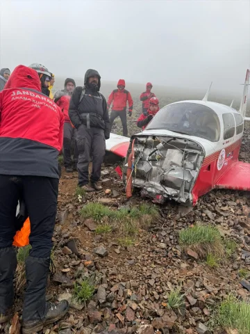Bayburt-Rize-Erzurum Sınırında Düşen Uçak Kazası Sonrası Kur...