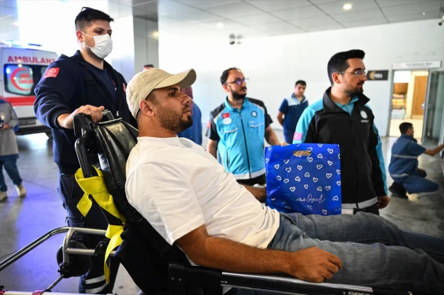 Gazze'den Türkiye'ye Umut Yolu: Yaralılar Tedavi İçin Getirildi