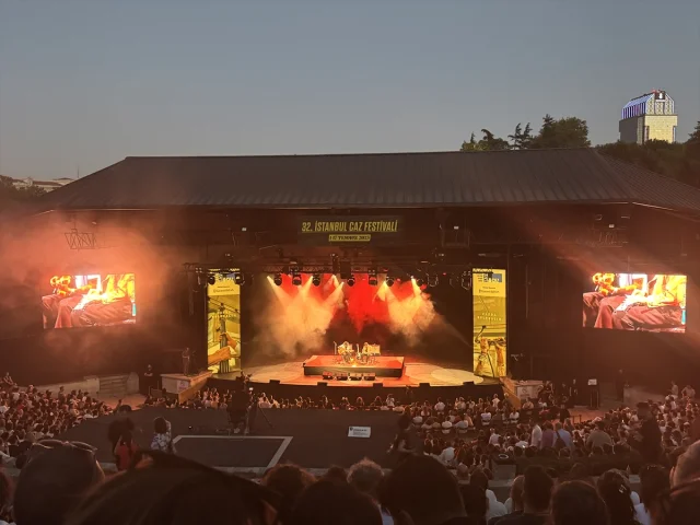 Hermanos Gutierrez İstanbul'u Büyüledi