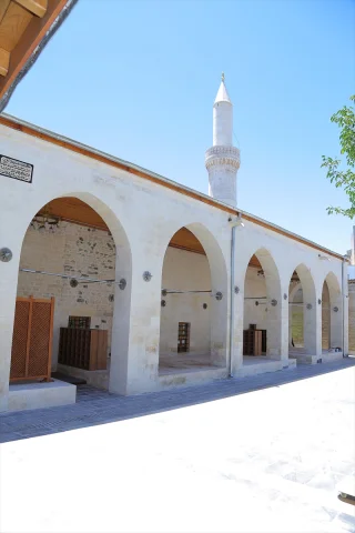 Kilis'teki 3 Asırlık Çalık Camisi Depremin Ardından İbadete Açılıyor