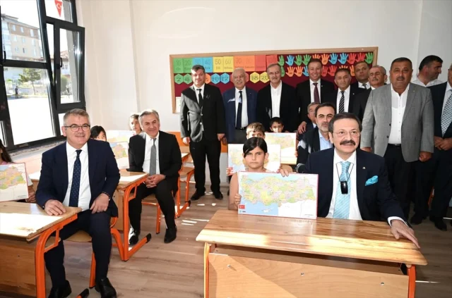 Seydişehir'de Eğitime Büyük Destek: TOBB Cumhuriyet İlkokulu Açıldı