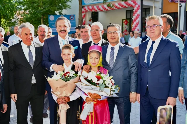 Seydişehir'de Eğitime Büyük Destek: TOBB Cumhuriyet İlkokulu Açıldı