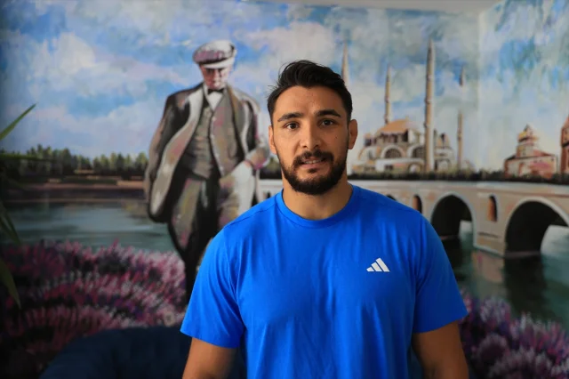 Kırkpınar'da Aile Geleneği Yaşanıyor Güreşin Kalbi Edirne'de Atıyor